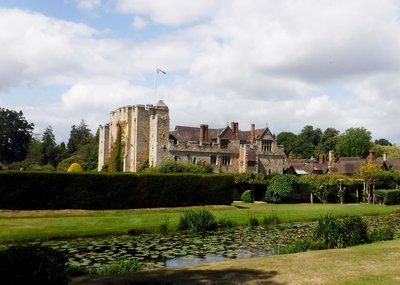 Hever Castle Letterbox 1.jpg