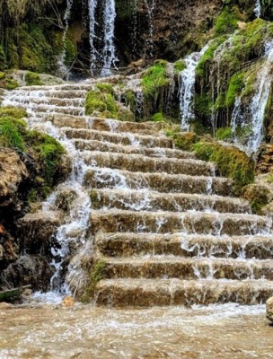 Wasserfalltreppe.jpg