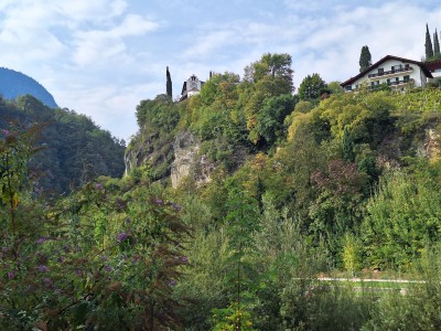 Auf dem Weg zur Gaulschlucht.jpg